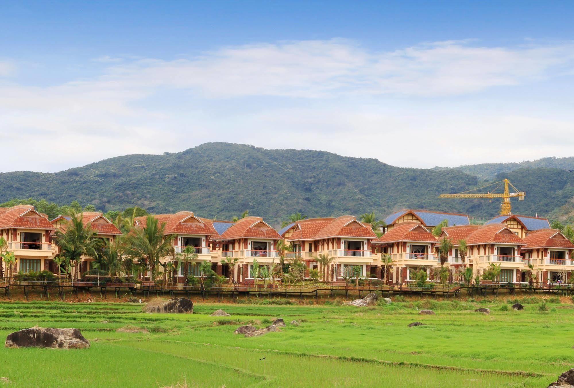 Hainan Bulongsai Resort Hotel Baoting Eksteriør billede